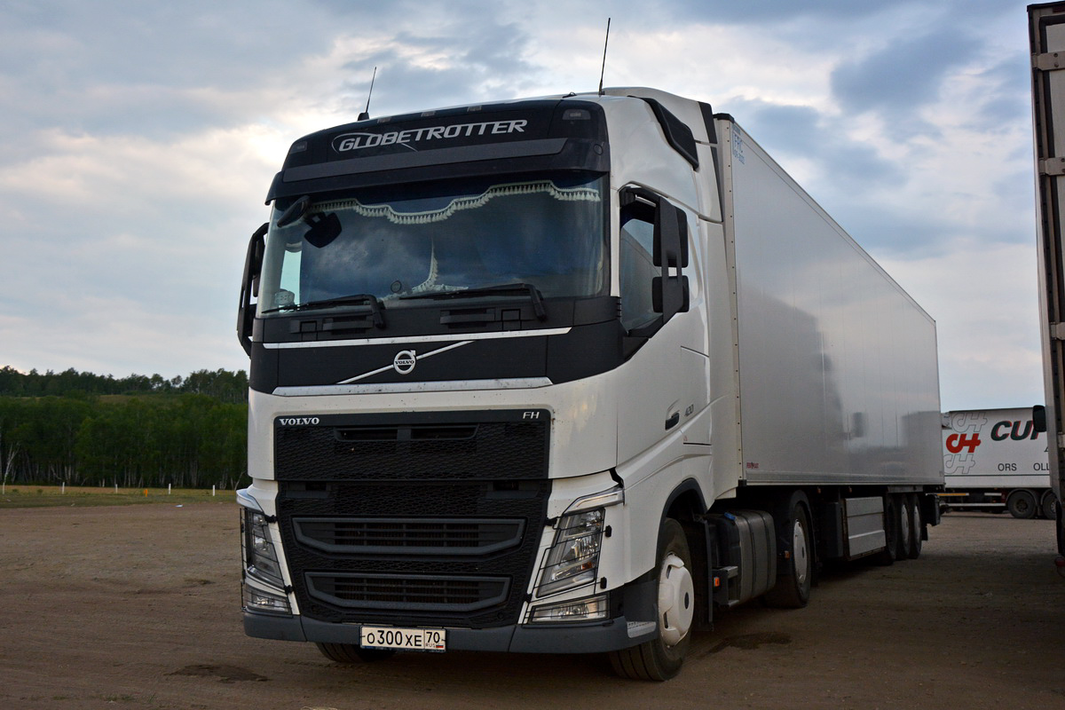 Томская область, № О 300 ХЕ 70 — Volvo ('2012) FH.420