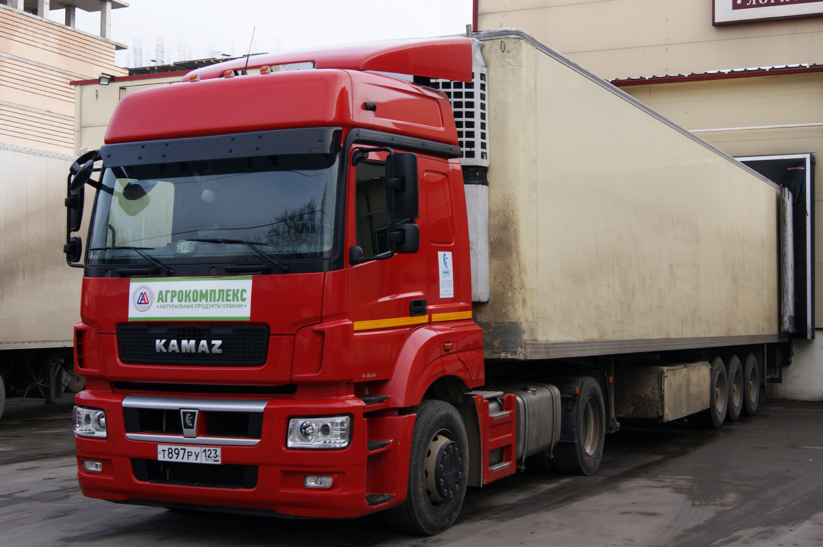 Краснодарский край, № Т 897 РУ 123 — КамАЗ-5490-S5(87)