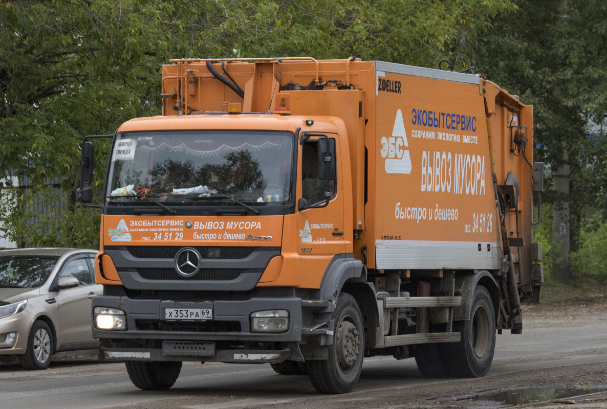 Тверская область, № Х 353 РА 69 — Mercedes-Benz Axor 1823