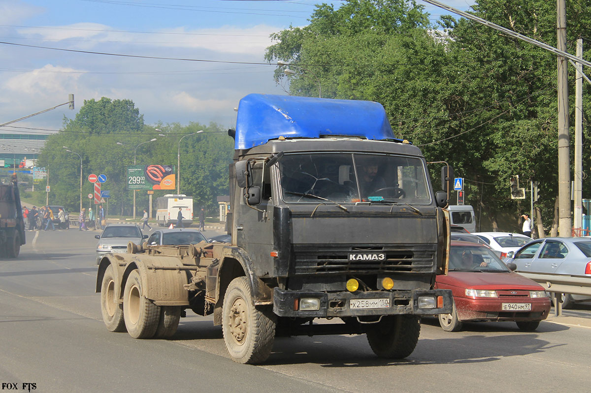 Московская область, № Х 258 ММ 150 — КамАЗ-53229-15 [53229R]