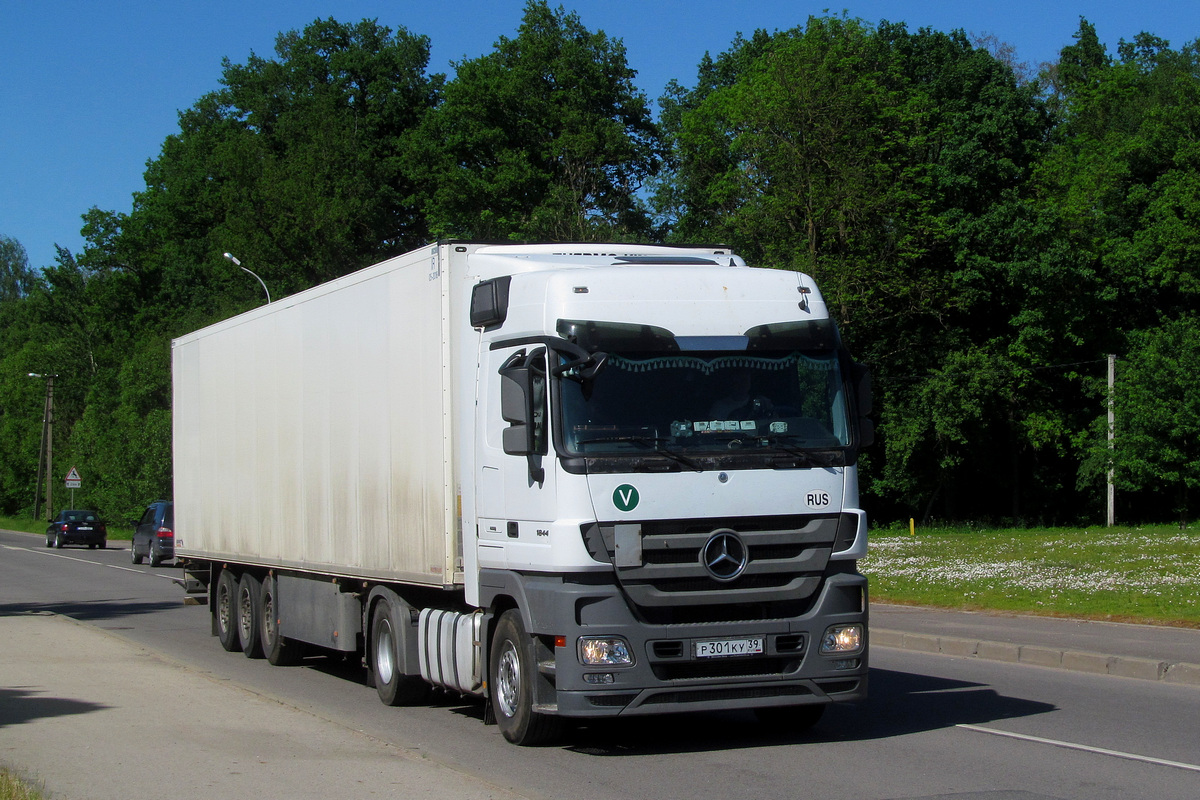 Калининградская область, № Р 301 КУ 39 — Mercedes-Benz Actros ('2009) 1844