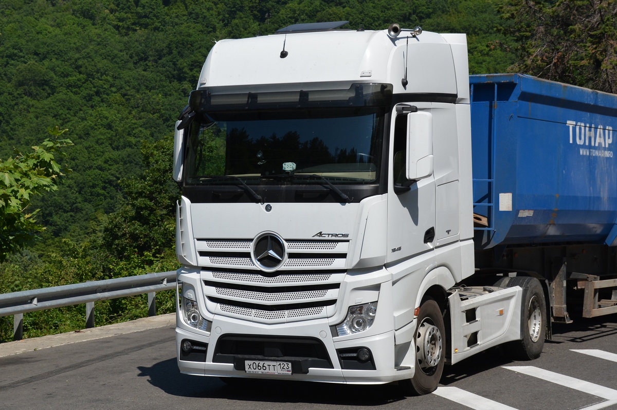 Краснодарский край, № Х 066 ТТ 123 — Mercedes-Benz Actros ('2011) 1845