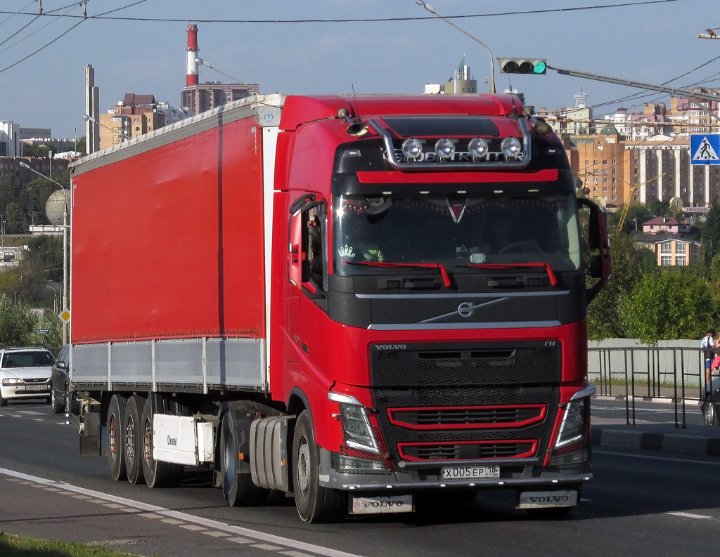 Удмуртия, № Х 005 ЕР 18 — Volvo ('2012) FH.500