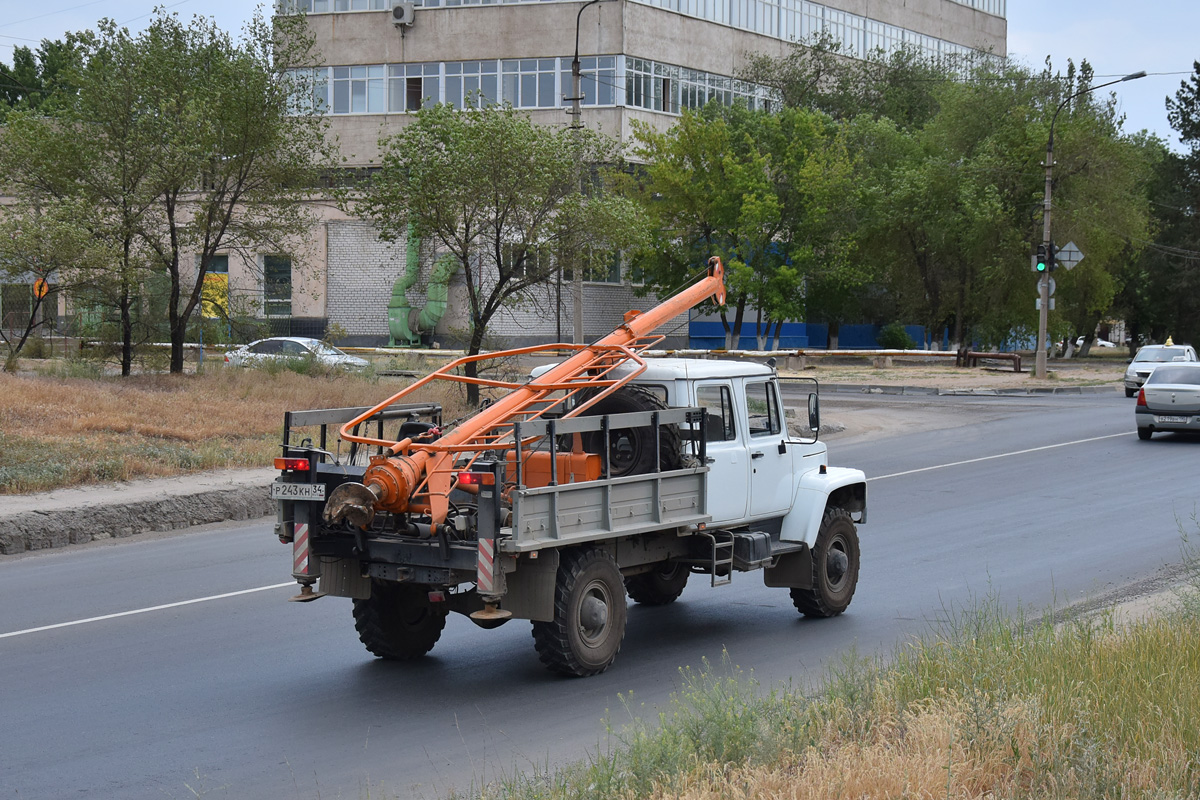 Волгоградская область, № Р 243 КН 34 — ГАЗ-33081 «Садко»