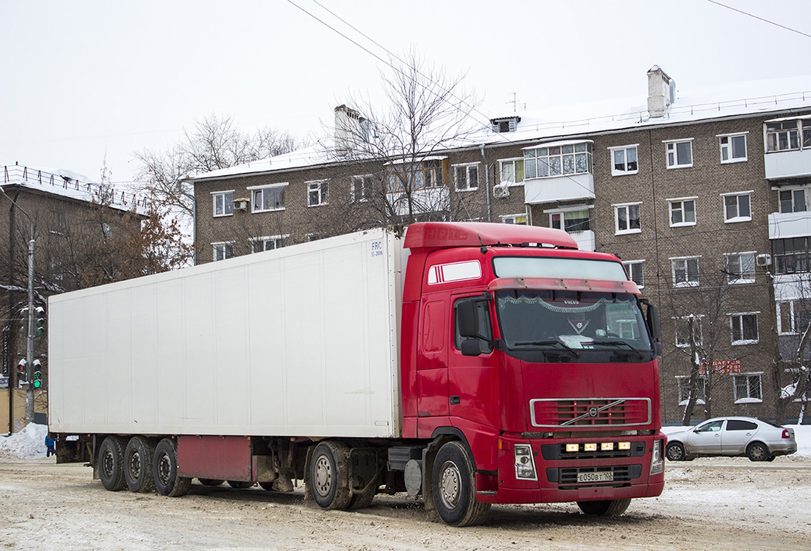 Башкортостан, № Е 050 ВТ 102 — Volvo ('2002) FH12.420