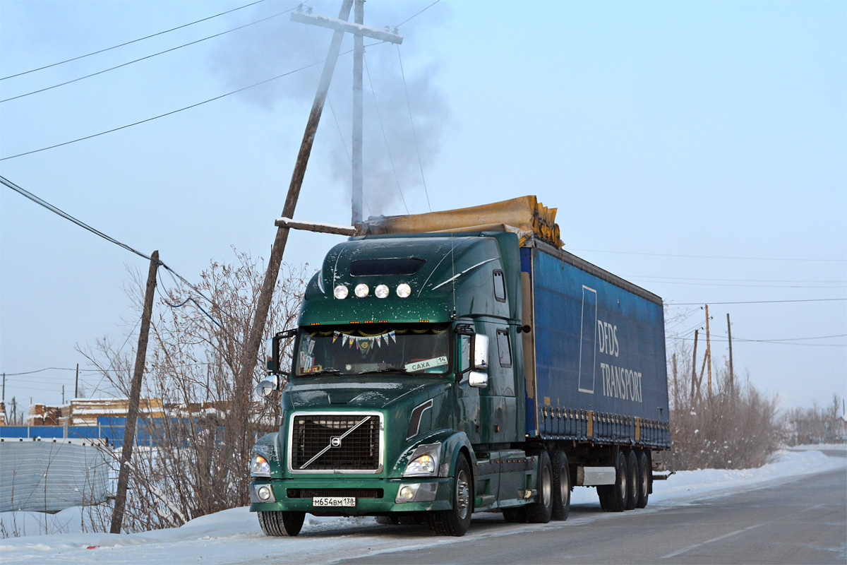 Саха (Якутия), № М 654 ВМ 138 — Volvo VNL780