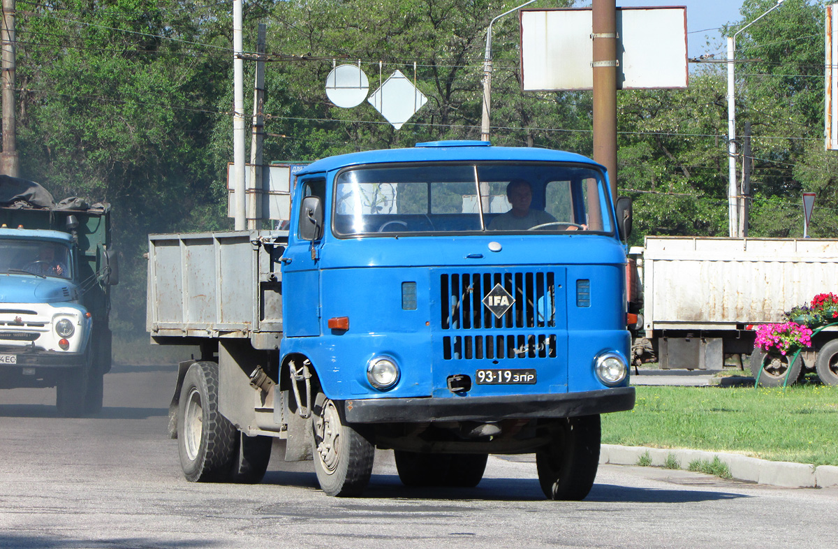 Запорожская область, № 93-19 ЗПР — IFA W50L