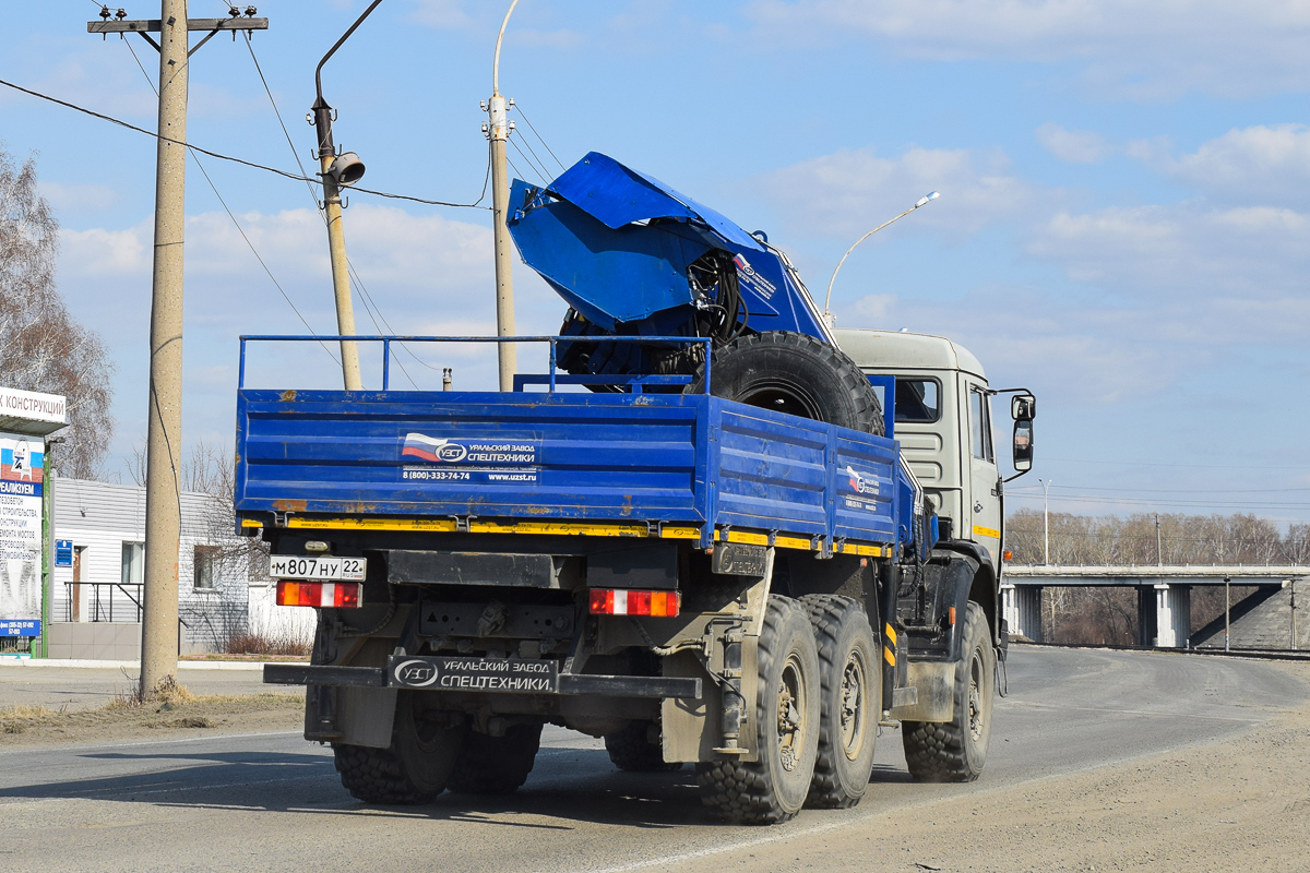 Алтайский край, № М 807 НУ 22 — КамАЗ-43114-15 [43114R]