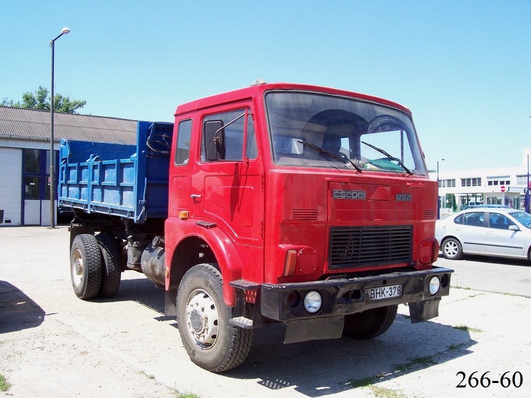 Венгрия, № BHK-378 — Csepel D-754