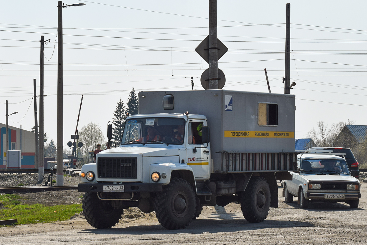 Алтайский край, № Х 762 УН 22 — ГАЗ-33081 «Садко»