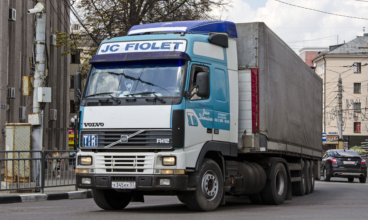 Орловская область, № Х 345 КК 57 — Volvo ('1993) FH12.380
