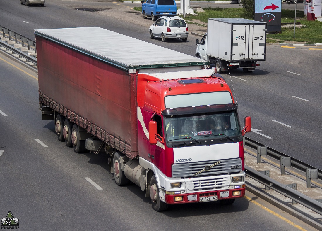 Алматы, № A 306 HZ — Volvo ('1993) FH12.420