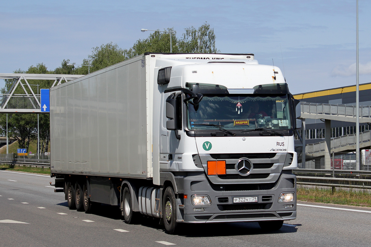 Калининградская область, № Р 322 КТ 39 — Mercedes-Benz Actros ('2009) 1844