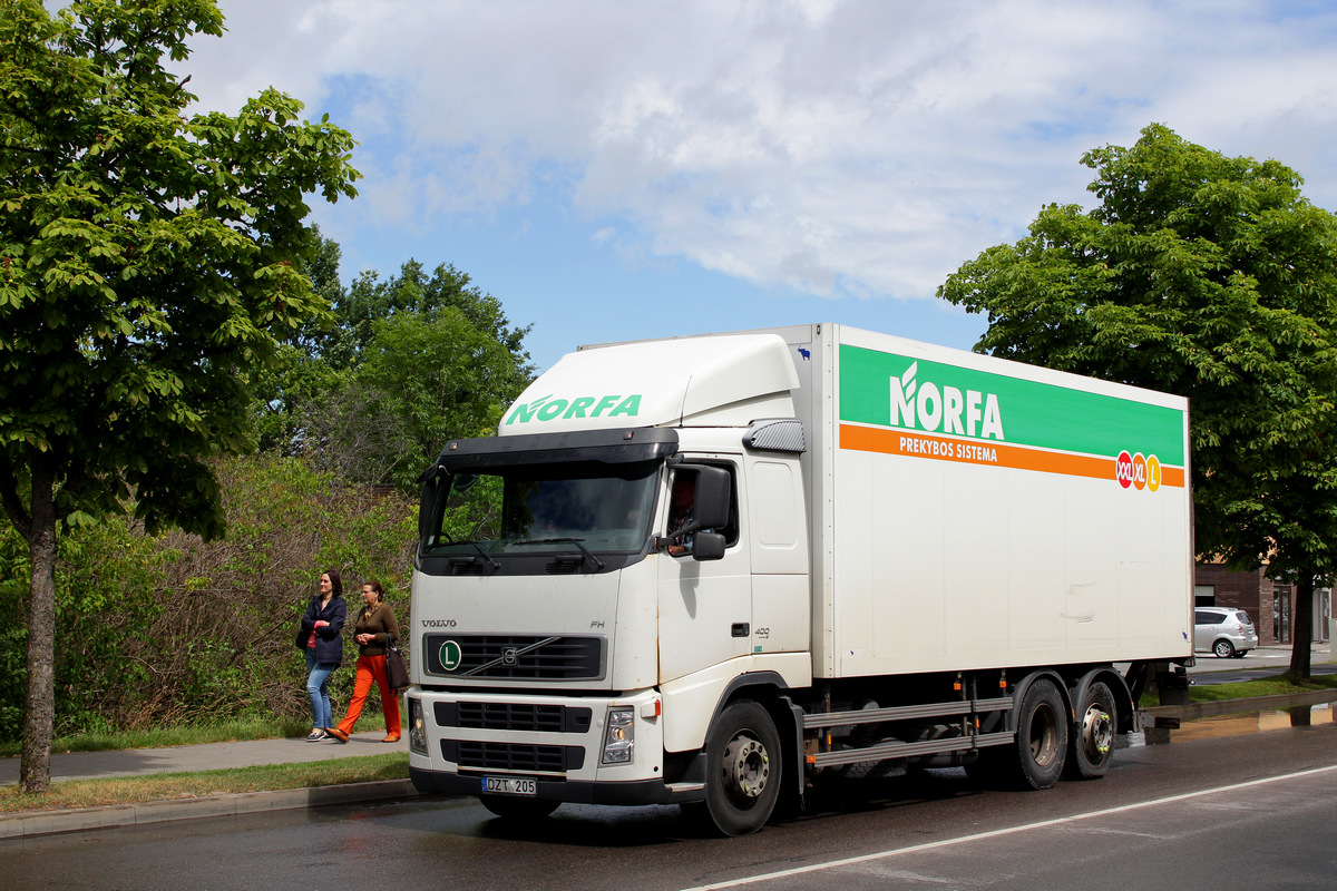 Литва, № DZT 205 — Volvo ('2002) FH12.400