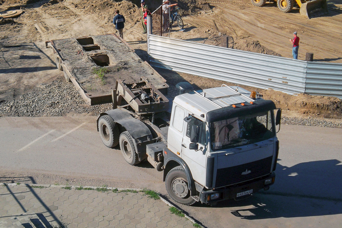 Алтайский край, № О 451 ЕК 22 — МАЗ-64229