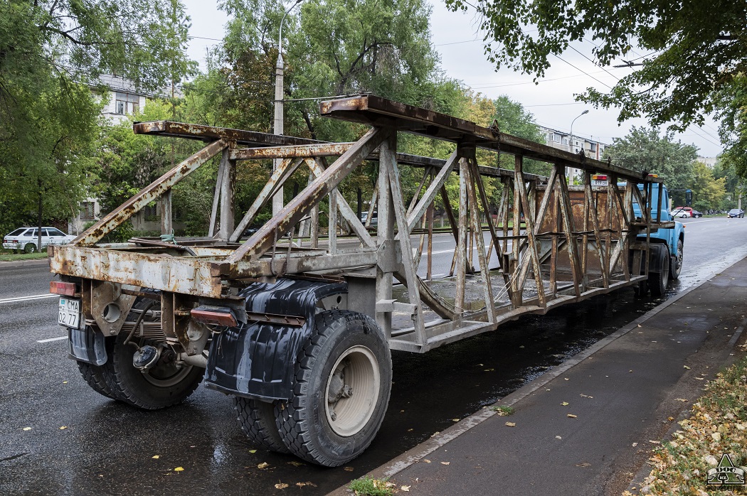 Алматы, № 819 DR 02 — ЗИЛ-441510