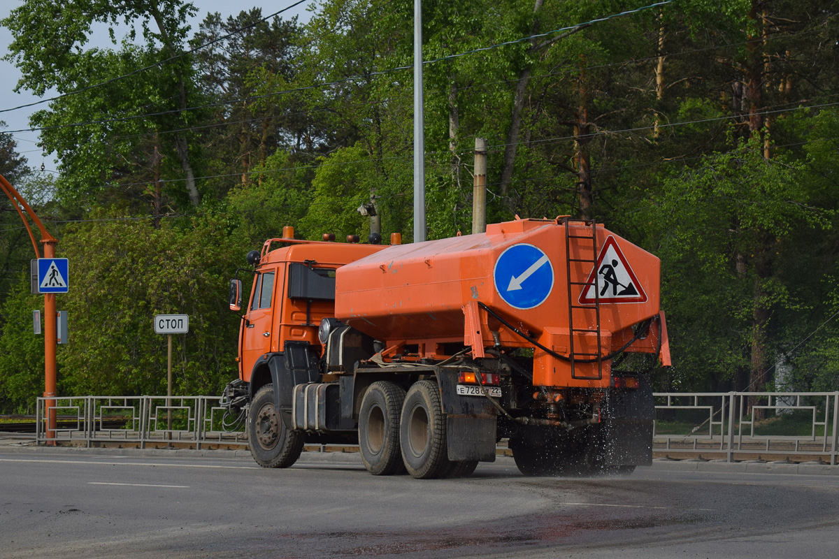 Алтайский край, № Е 728 СТ 22 — КамАЗ-65115-62