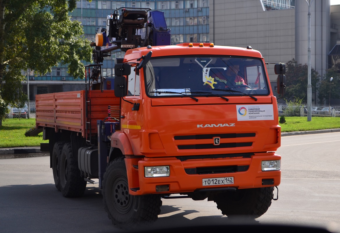 Кемеровская область, № Т 012 ЕХ 142 — КамАЗ-43118-46