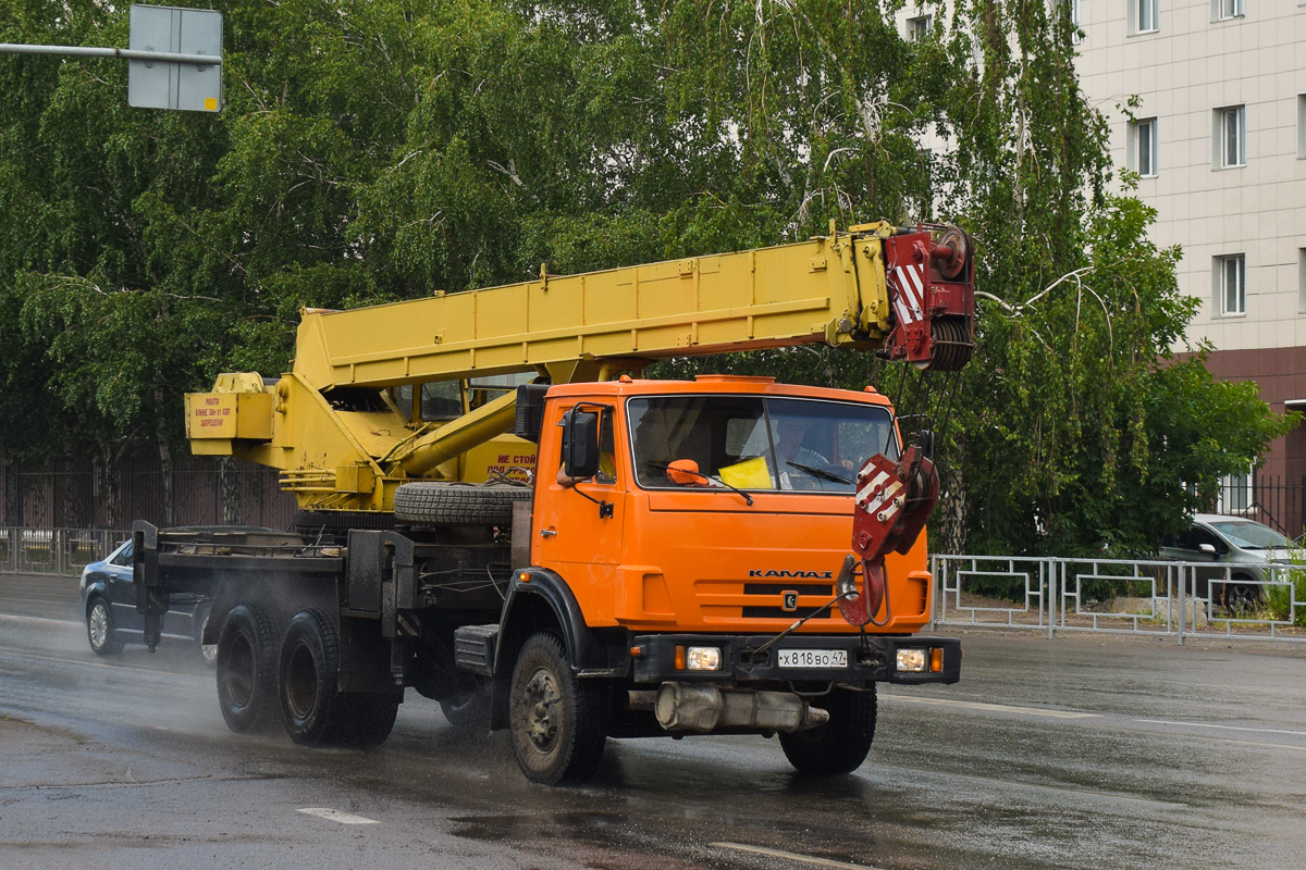 Ленинградская область, № Х 818 ВО 47 — КамАЗ-53229-15 [53229R]