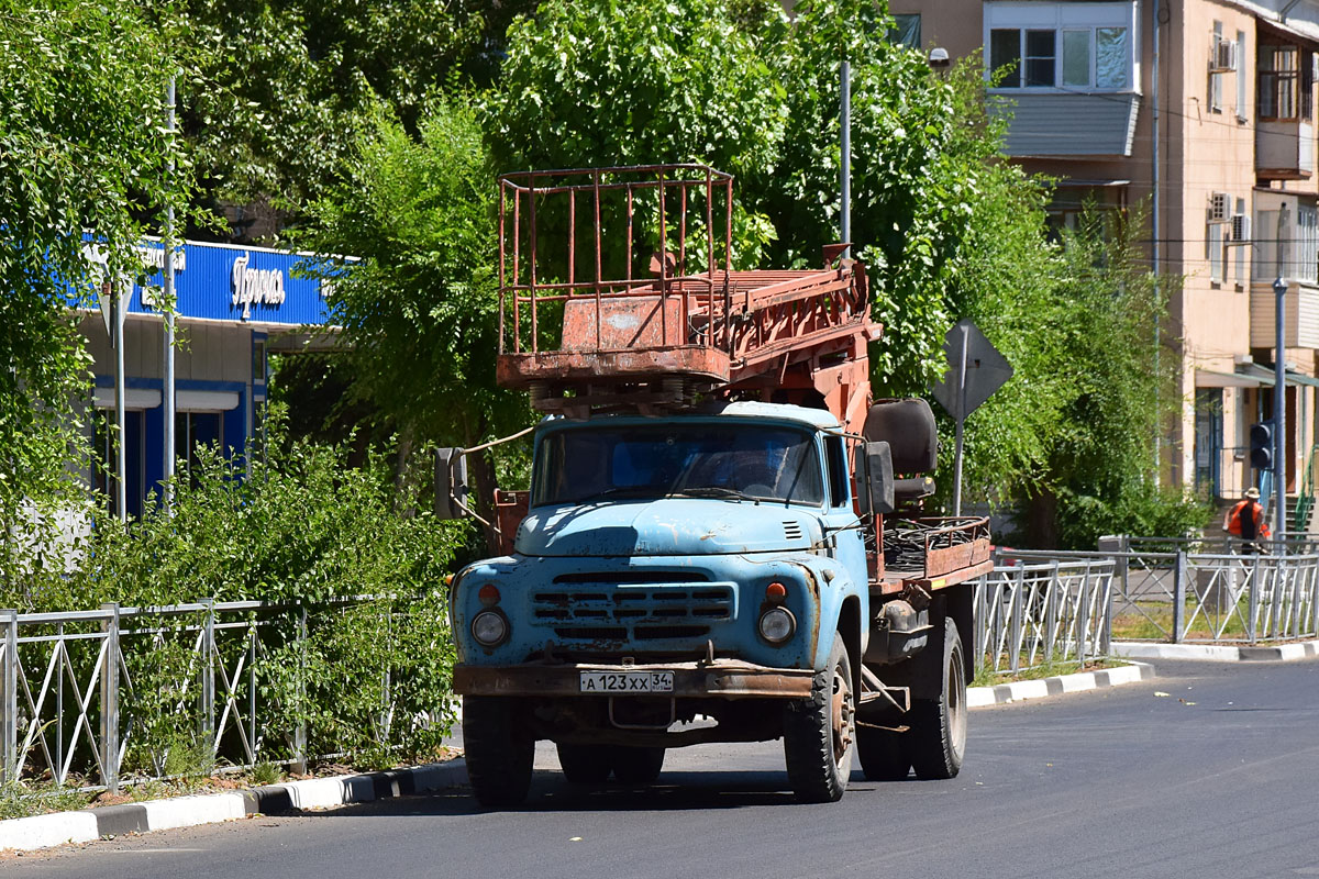 Волгоградская область, № А 123 ХХ 34 — ЗИЛ-431412