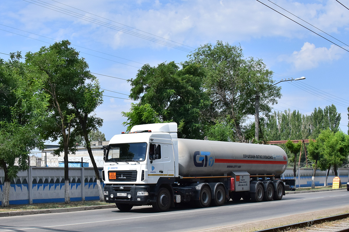 Волгоградская область, № Е 488 СО 134 — МАЗ-6430C9