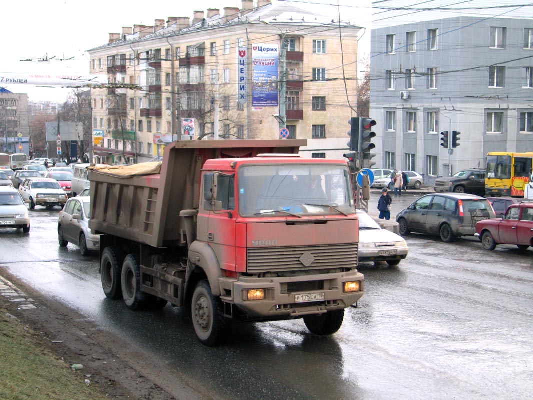 Удмуртия, № Р 175 ОА 18 — Урал-63685