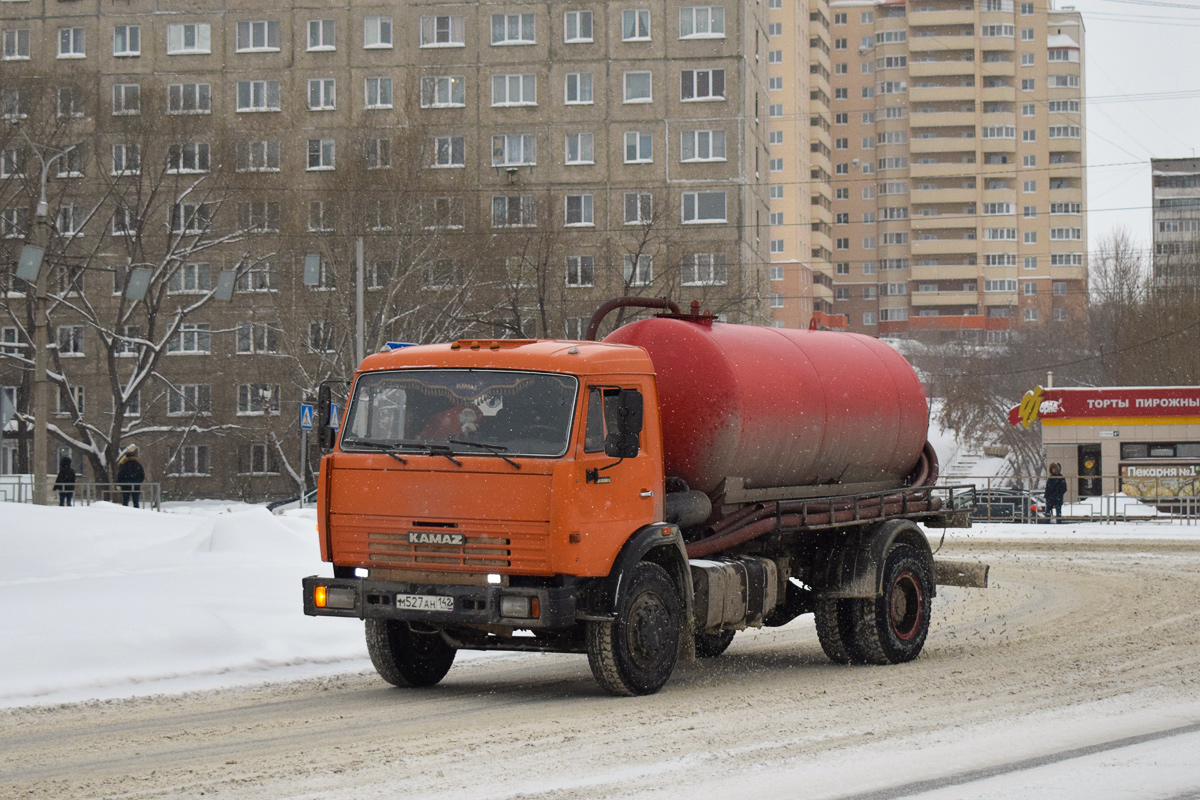 Алтайский край, № М 527 АН 142 — КамАЗ-43253-A3