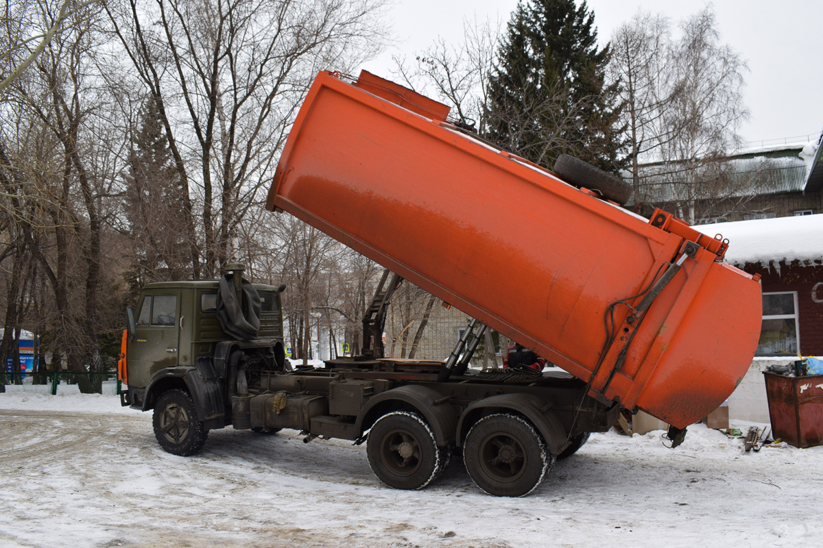 Алтайский край, № Х 045 НЕ 22 — КамАЗ-53213