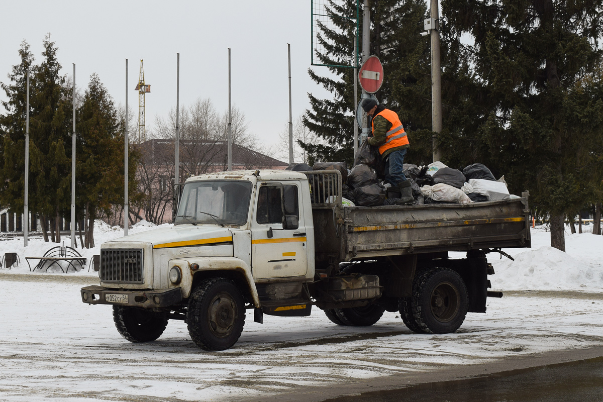 Алтайский край, № У 052 СУ 54 — ГАЗ-33072