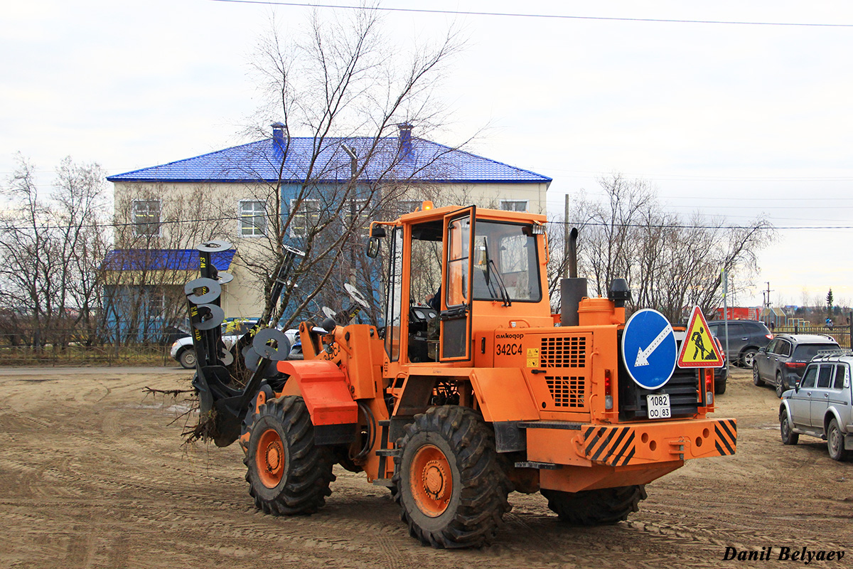 Ненецкий автономный округ, № 1082 ОО 83 — Амкодор-342С4