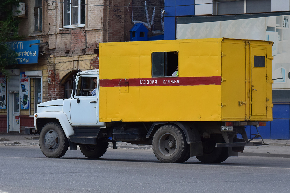 Астраханская область, № Х 882 ВХ 30 — ГАЗ-3307