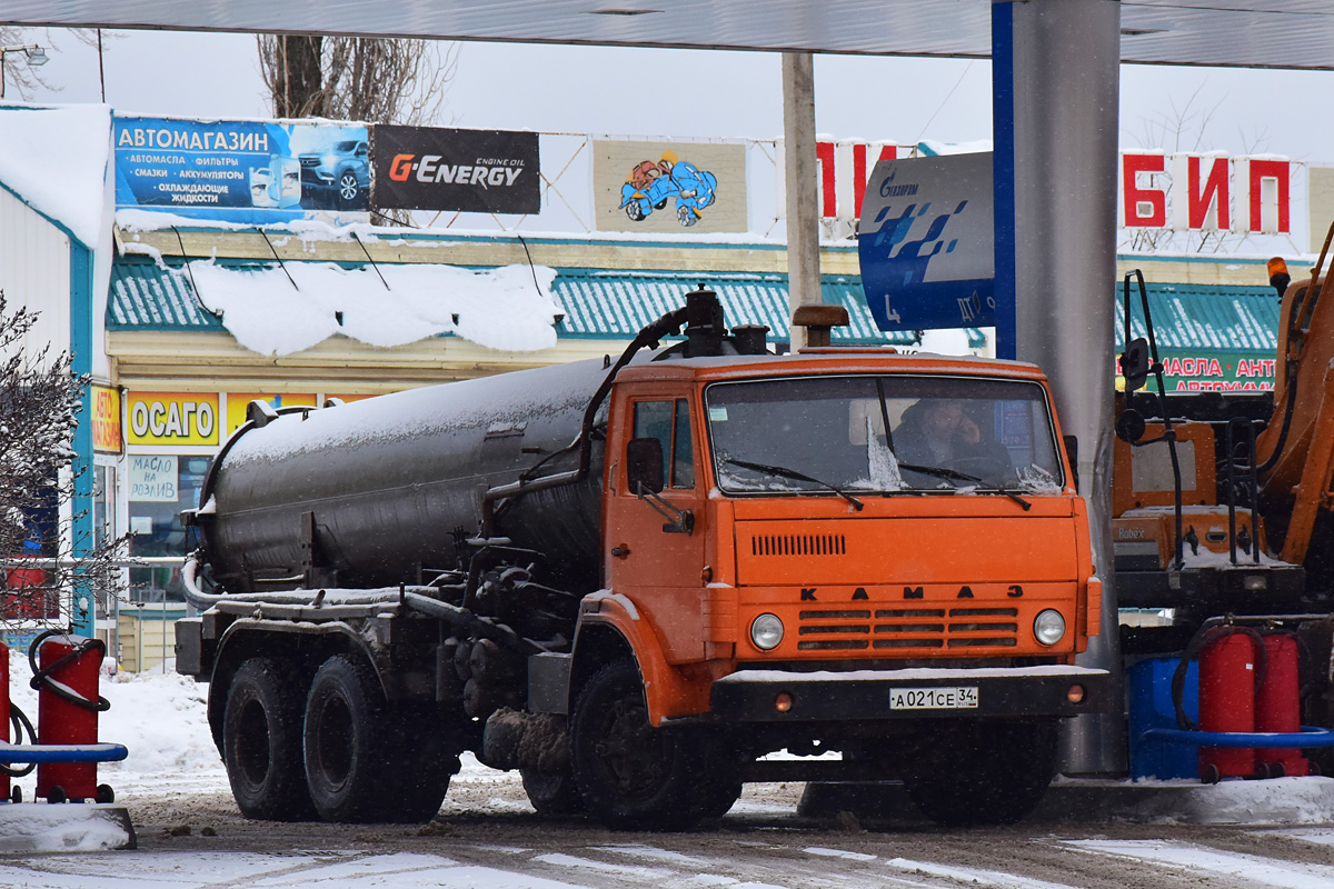 Волгоградская область, № А 021 СЕ 34 — КамАЗ-53213