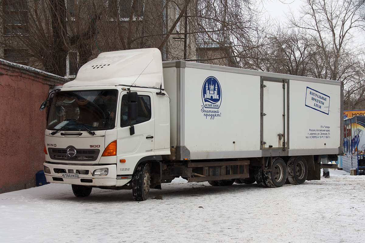 Алтайский край, № Е 144 УМ 22 — Hino 500