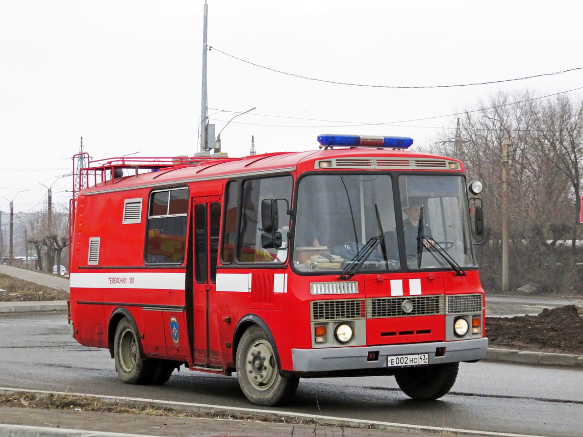 Кировская область, № Е 002 НО 43 — ПАЗ-32053-20