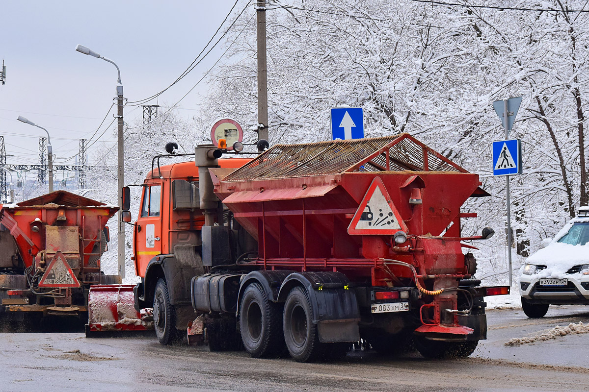 Волгоградская область, № Р 083 ХМ 34 — КамАЗ-65115-62