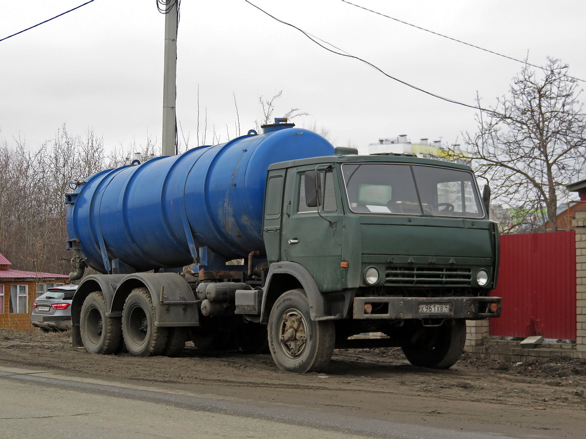 Кировская область, № Х 961 ХВ 43 — КамАЗ-53212
