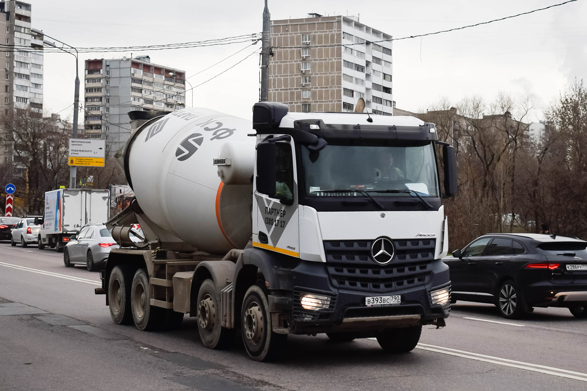 Москва, № В 393 ВС 790 — Mercedes-Benz Arocs 4142 [Z9M]