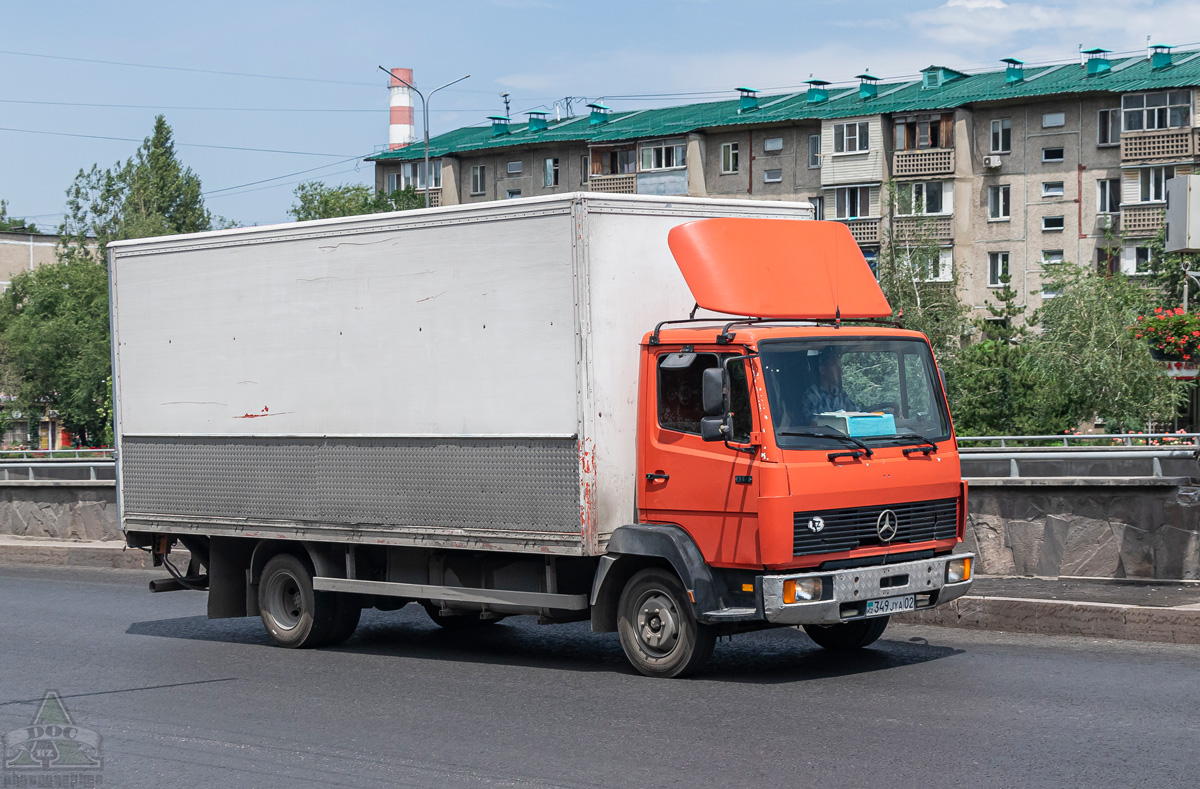 Алматы, № 349 JYA 02 — Mercedes-Benz LK 814