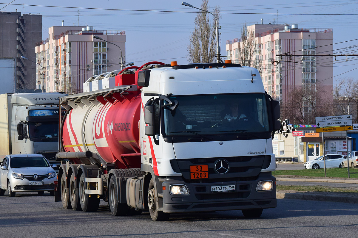 Волгоградская область, № М 143 ТМ 750 — Mercedes-Benz Actros '09 1841 [Z9M]