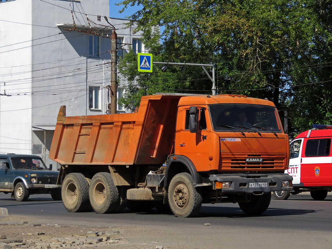 Кировская область, № А 135 ХЕ 43 — КамАЗ-65115 [651150]