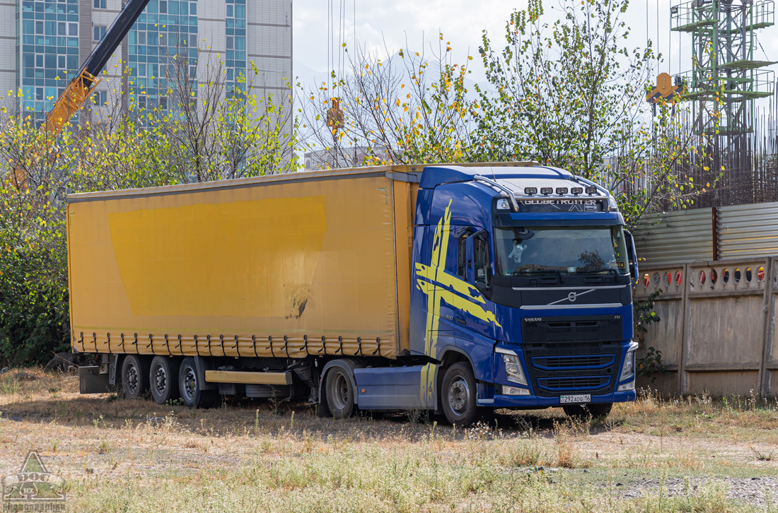 Восточно-Казахстанская область, № 292 ADQ 16 — Volvo ('2012) FH.460