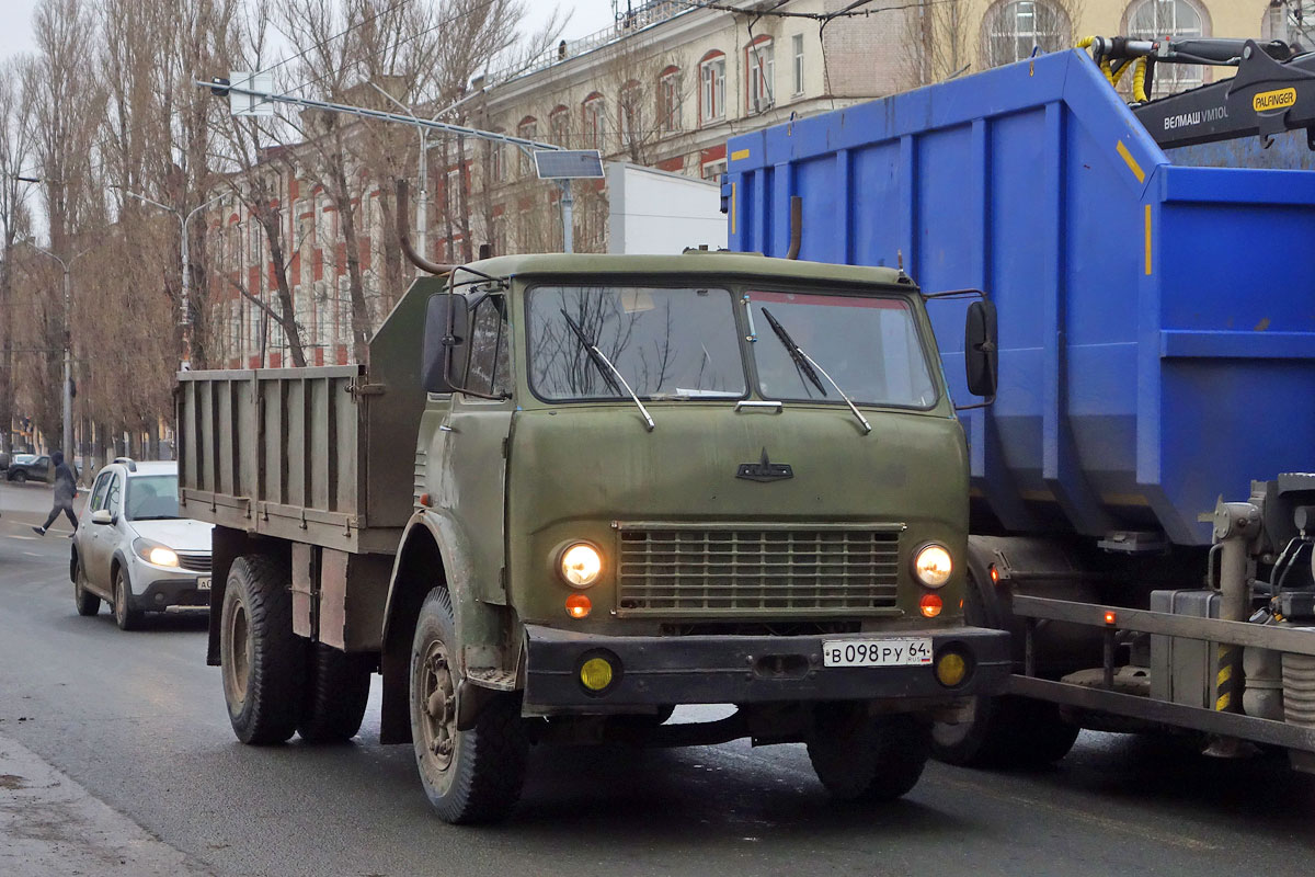 Саратовская область, № В 098 РУ 64 — МАЗ-500А