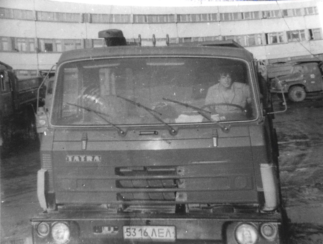 Санкт-Петербург, № 5316 ЛЕЛ — Tatra 815 S3; Санкт-Петербург — Исторические фотографии (Автомобили) Санкт-Петербург, № 5316 ЛЕЛ — Tatra 815 S3; Санкт-Петербург — Исторические фотографии (Автомобили)