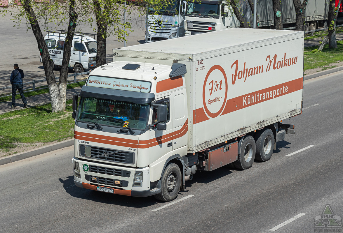 Алматинская область, № 997 KYB 05 — Volvo ('2002) FH12.460