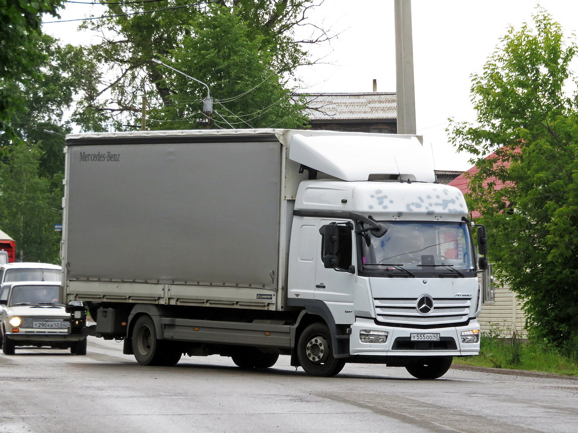 Кировская область, № У 555 ОО 43 — Mercedes-Benz Atego (общ.м)