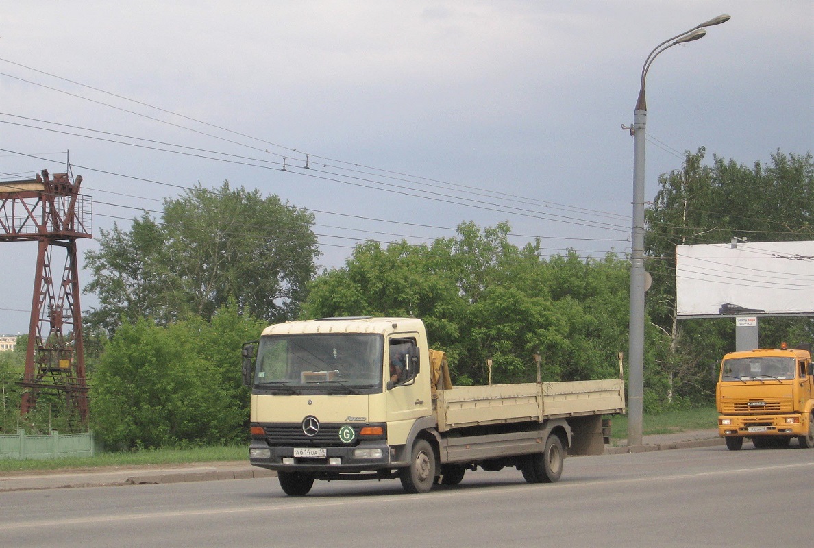 Удмуртия, № А 614 ОА 18 — Mercedes-Benz Atego 815