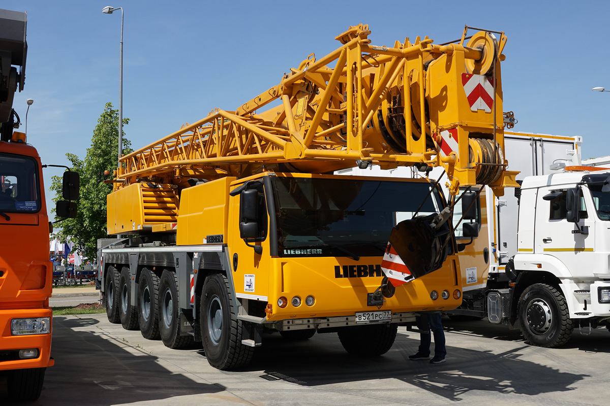 Москва, № В 521 РС 77 — Liebherr (общая модель); Московская область — Выставка "Комплексная безопасность — 2024"