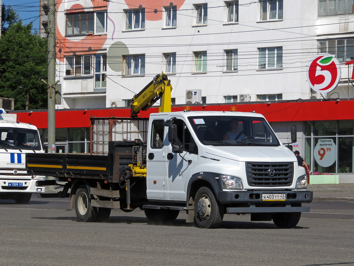 Кировская область, № А 403 ТТ 43 — ГАЗ-C42R33