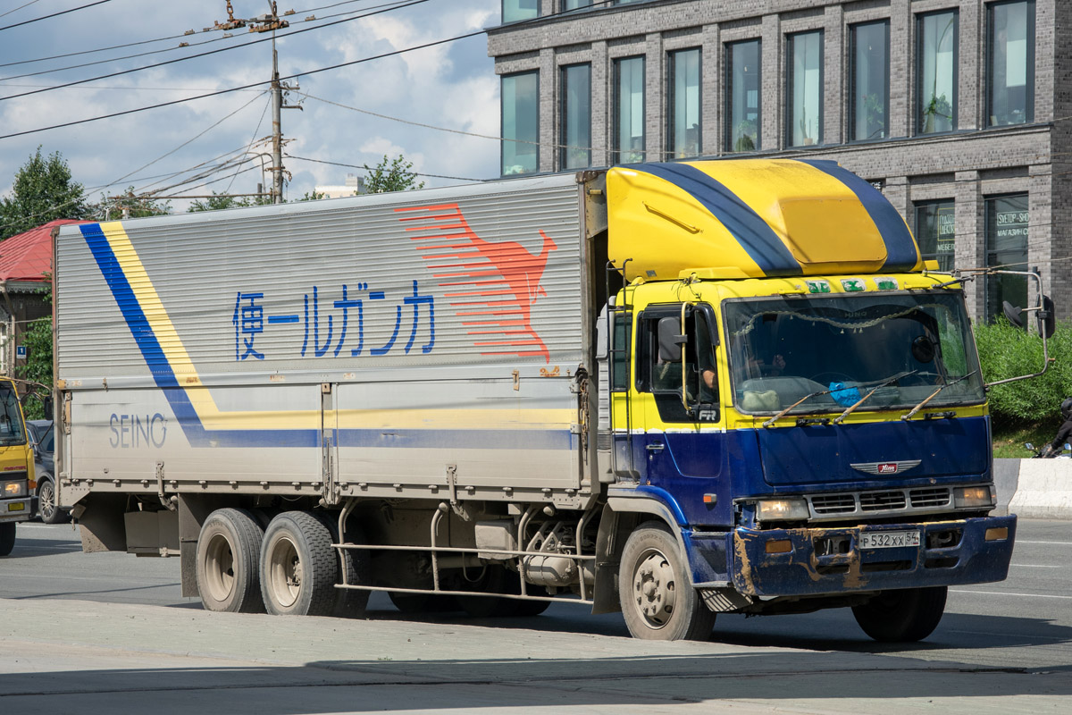 Новосибирская область, № Р 532 ХХ 54 — Hino FR