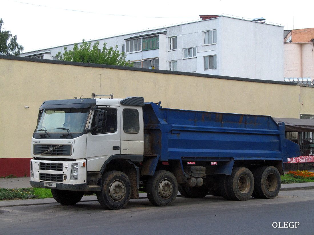 Брестская область, № АР 4442-1 — Volvo ('2002) FM.480 [X9P]